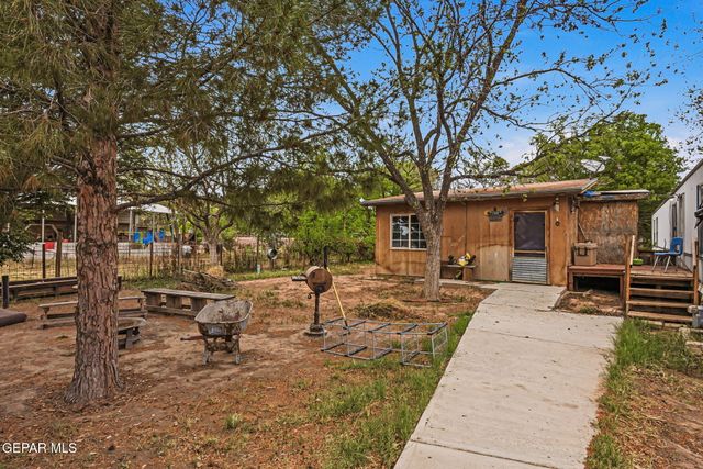 11540 Valle Palos Verdes Drive, Socorro, TX 79927