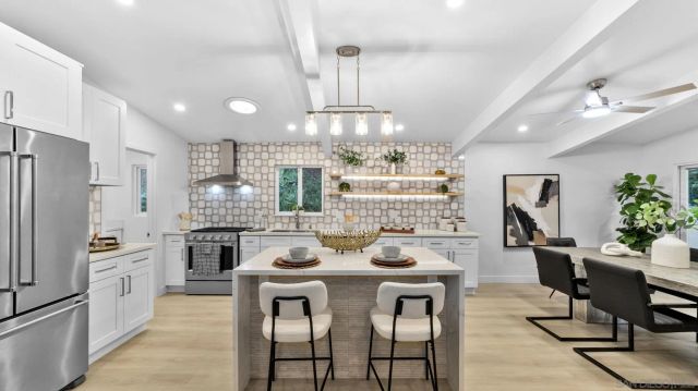 4909 Pacifica, San Diego, CA 92109