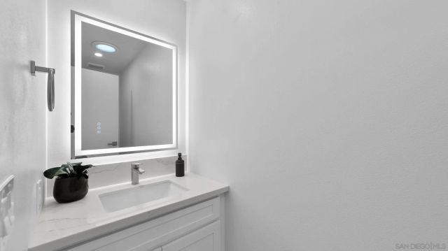 4909 Pacifica, San Diego, CA 92109