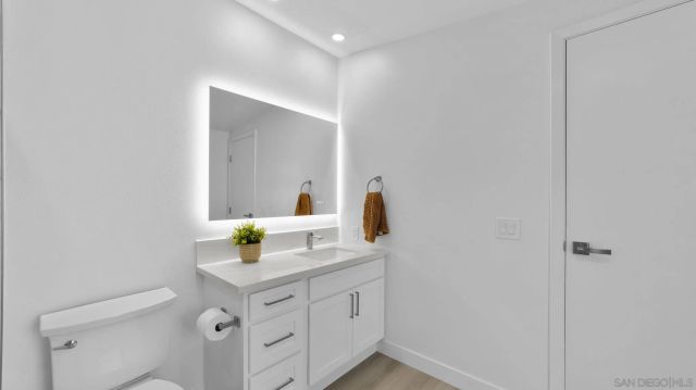 4909 Pacifica, San Diego, CA 92109