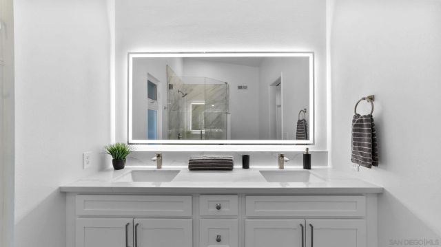 4909 Pacifica, San Diego, CA 92109