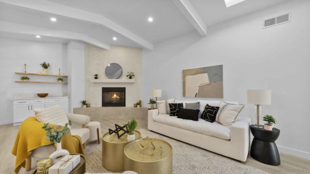 4909 Pacifica, San Diego, CA 92109