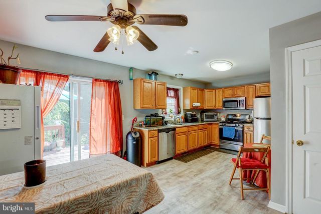 104 BATTENS CIR, Leola, PA 17540