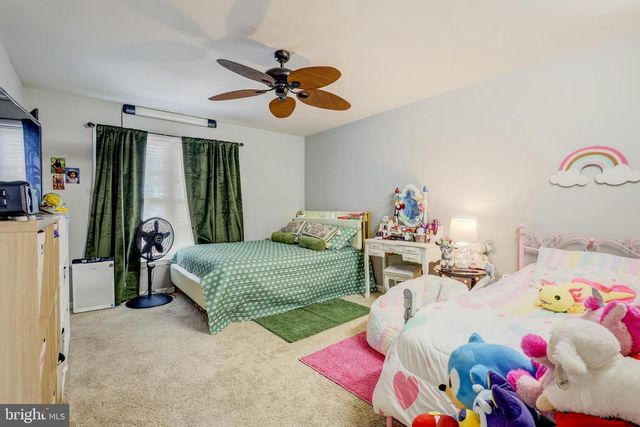 104 BATTENS CIR, Leola, PA 17540