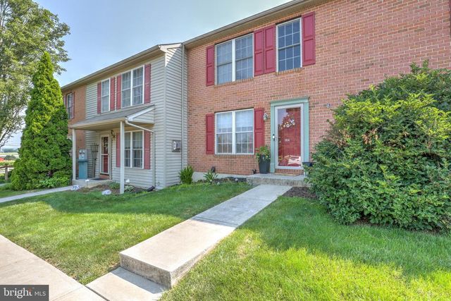104 BATTENS CIR, Leola, PA 17540