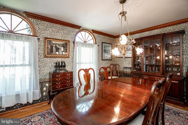 10 STEPHANIE LN, Hamilton, NJ 08691