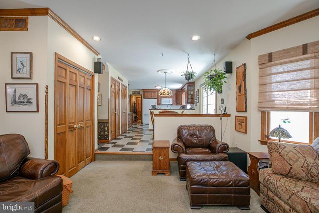 10 STEPHANIE LN, Hamilton, NJ 08691