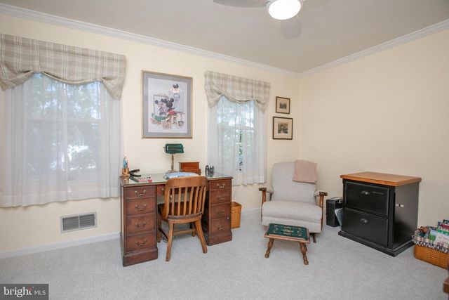 10 STEPHANIE LN, Hamilton, NJ 08691