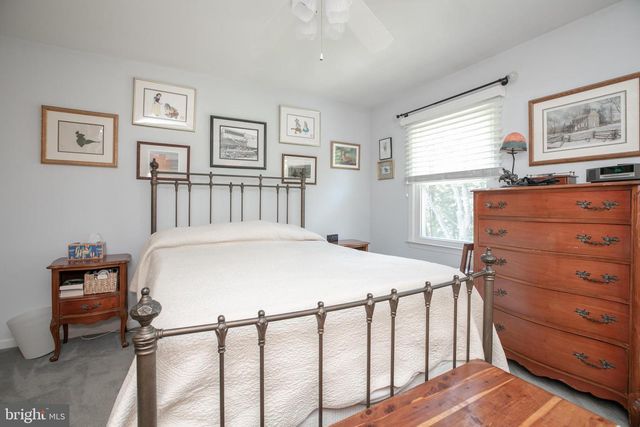 10 STEPHANIE LN, Hamilton, NJ 08691