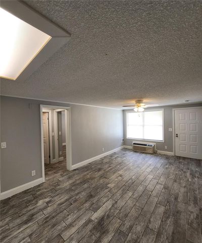 1400 STRAWBERRY PLACE 19, Plant City, FL 33563