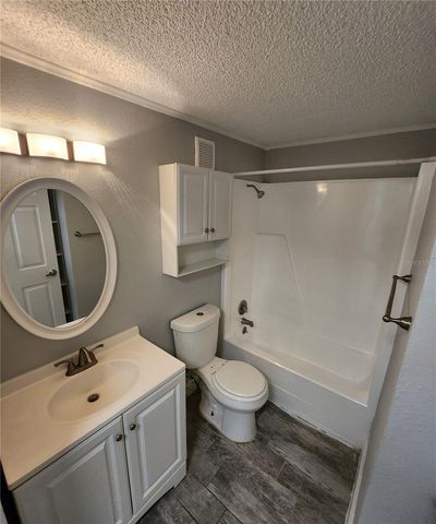1400 STRAWBERRY PLACE 19, Plant City, FL 33563