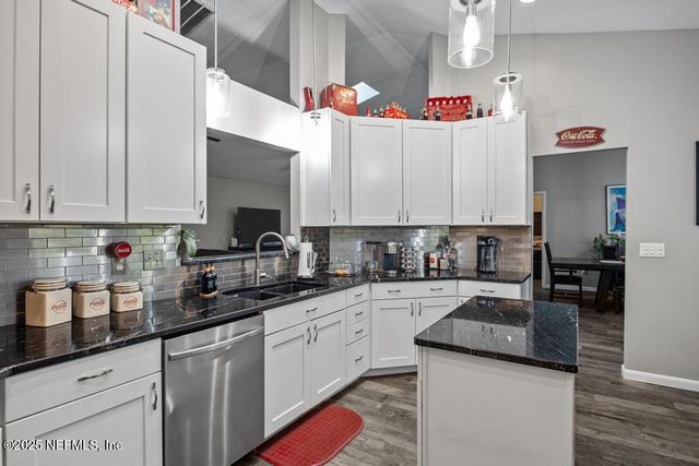 10942 BERKSHIRE Lane, Jacksonville, FL 32225