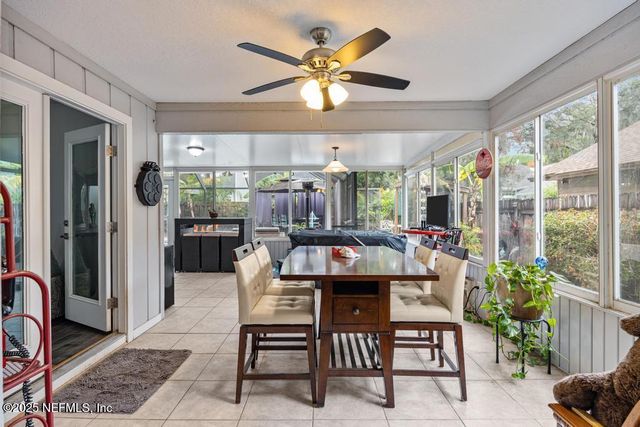 10942 BERKSHIRE Lane, Jacksonville, FL 32225