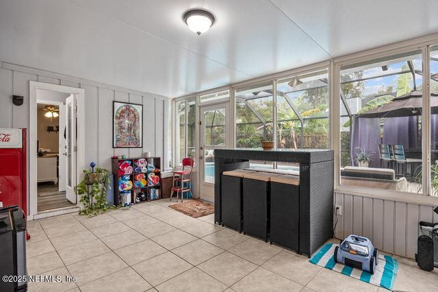 10942 BERKSHIRE Lane, Jacksonville, FL 32225