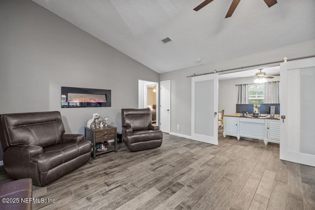 10942 BERKSHIRE Lane, Jacksonville, FL 32225