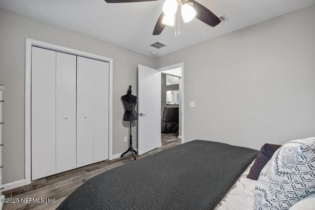 10942 BERKSHIRE Lane, Jacksonville, FL 32225