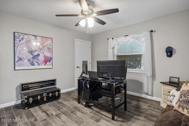 10942 BERKSHIRE Lane, Jacksonville, FL 32225