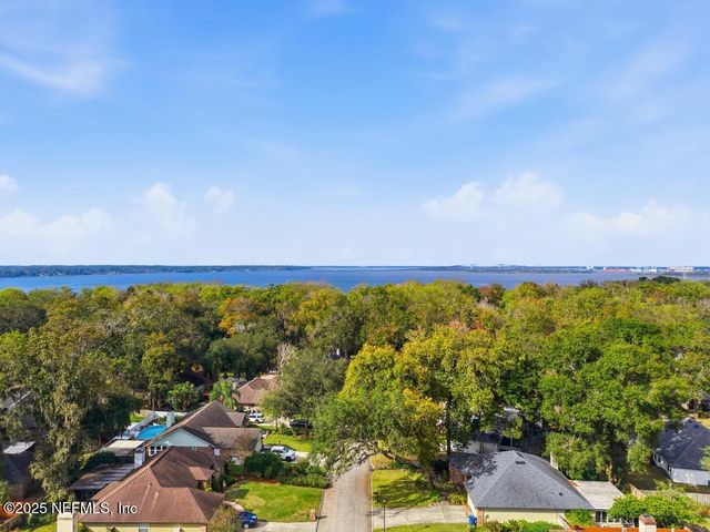 10942 BERKSHIRE Lane, Jacksonville, FL 32225