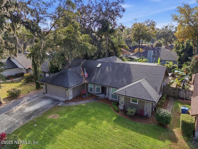 10942 BERKSHIRE Lane, Jacksonville, FL 32225