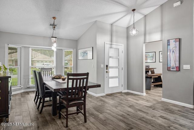 10942 BERKSHIRE Lane, Jacksonville, FL 32225