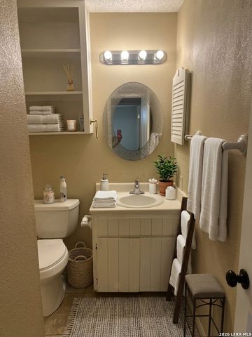 128 Green Meadows, Boerne, TX 78006