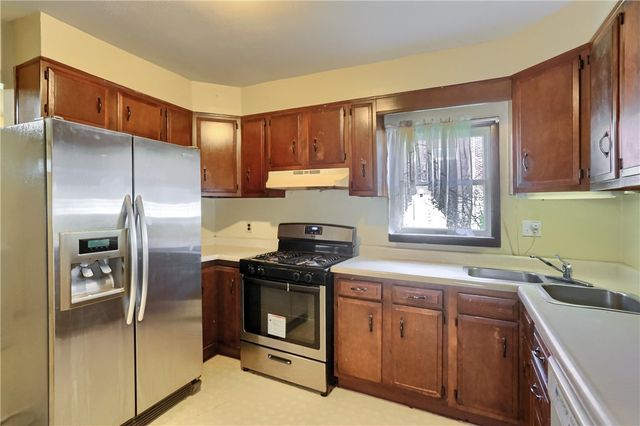 1550 Glenn Way, Stowe Twp, PA 15136
