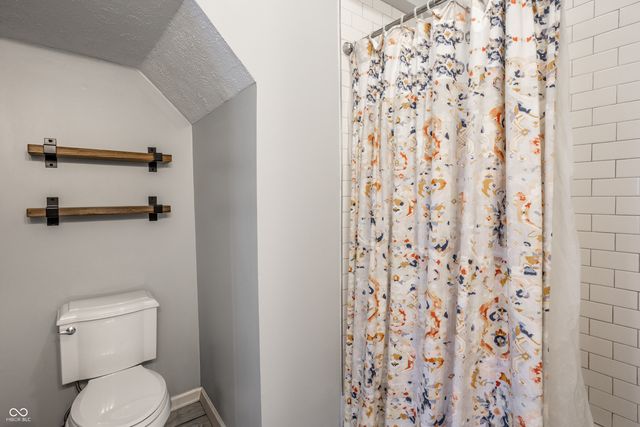 2915 Guilford Avenue, Indianapolis, IN 46205