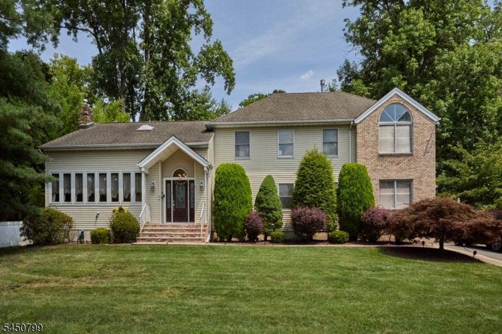 2 Cayuga Trl, Wayne Twp., NJ 07470 — exterior