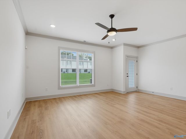 6 Whispering Oaks SW 23, Huntsville, AL 35824