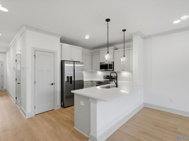 6 Whispering Oaks SW 23, Huntsville, AL 35824