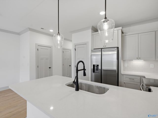 6 Whispering Oaks SW 23, Huntsville, AL 35824