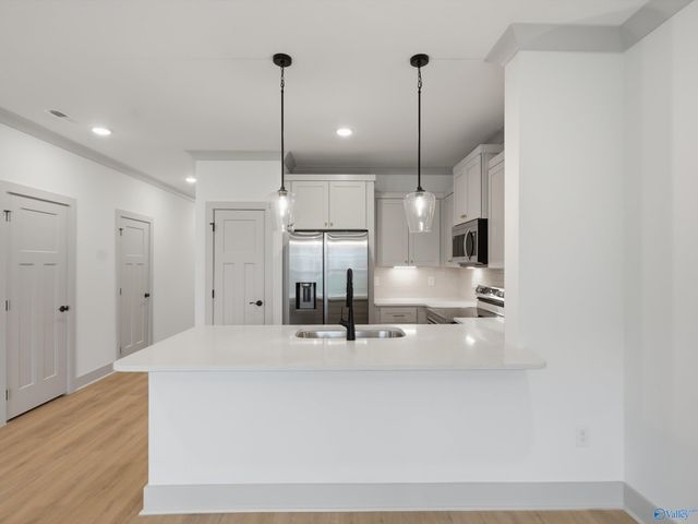 6 Whispering Oaks SW 23, Huntsville, AL 35824