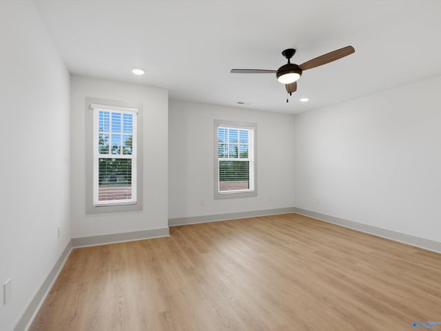 6 Whispering Oaks SW 23, Huntsville, AL 35824