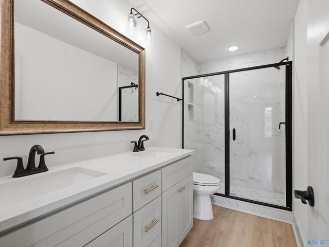 6 Whispering Oaks SW 23, Huntsville, AL 35824