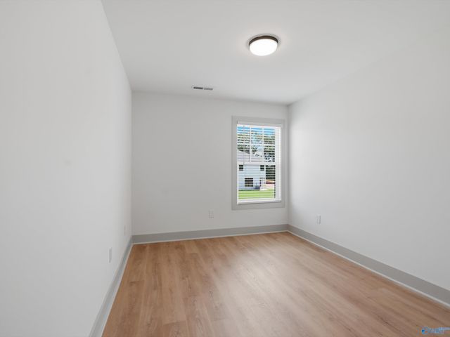6 Whispering Oaks SW 23, Huntsville, AL 35824