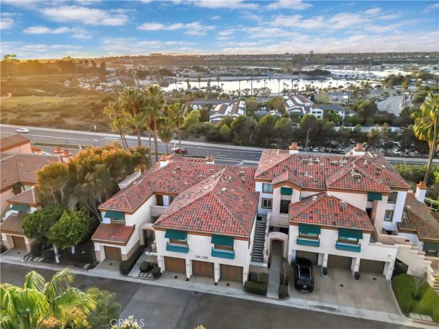 128 Villa Point, Newport Beach, CA 92660