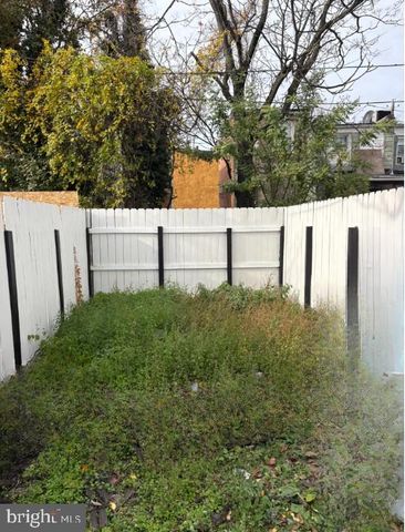 210 S CAREY ST, Baltimore, MD 21223