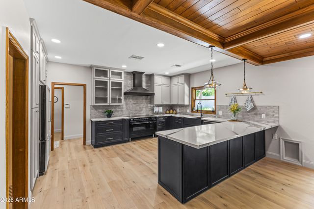 230 W MORTEN Avenue, Phoenix, AZ 85021