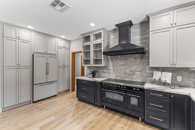 230 W MORTEN Avenue, Phoenix, AZ 85021