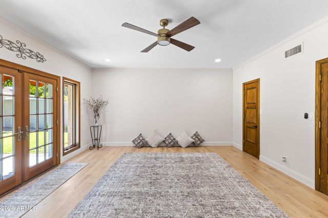 230 W MORTEN Avenue, Phoenix, AZ 85021