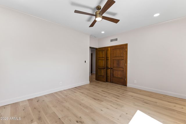 230 W MORTEN Avenue, Phoenix, AZ 85021