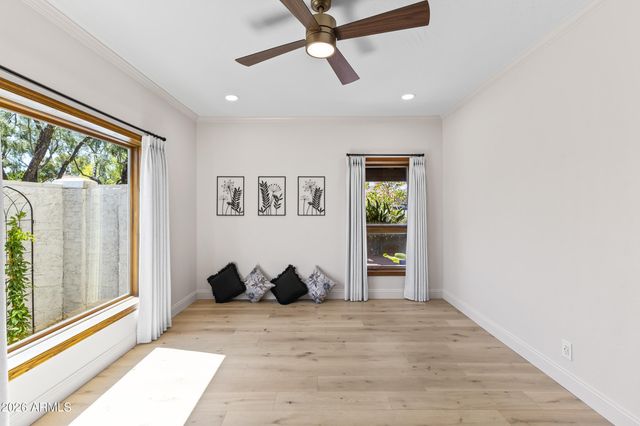 230 W MORTEN Avenue, Phoenix, AZ 85021