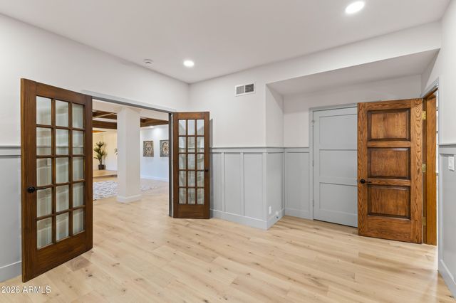 230 W MORTEN Avenue, Phoenix, AZ 85021
