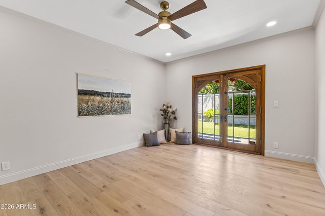 230 W MORTEN Avenue, Phoenix, AZ 85021