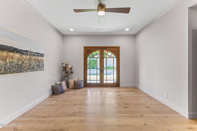 230 W MORTEN Avenue, Phoenix, AZ 85021