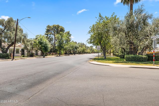 230 W MORTEN Avenue, Phoenix, AZ 85021