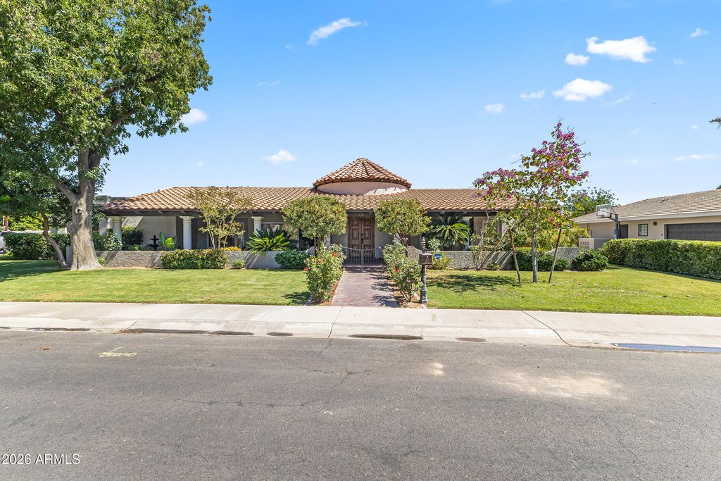 230 W MORTEN Avenue, Phoenix, AZ 85021