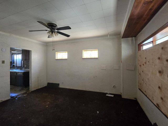 1330 W Euclid AVENUE, Milwaukee, WI 53215