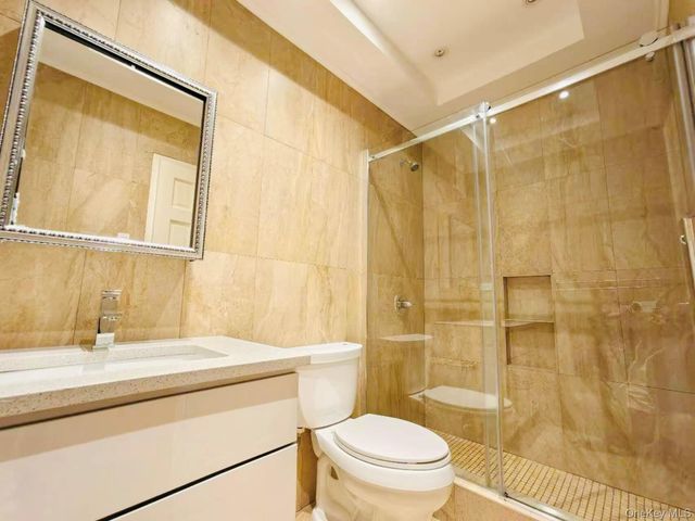 2 Bay Club Drive PHz3, Bayside, NY 11360