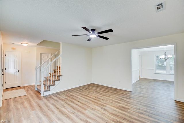 202 Upland DR, Hampton, VA 23666